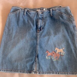 Women’s Vintage Gap Jean Skirt